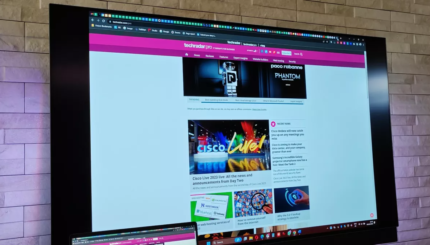 InnoCN 48Q1V 48-inch OLED monitor