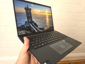 Laptop bền Dell Latitude 7450