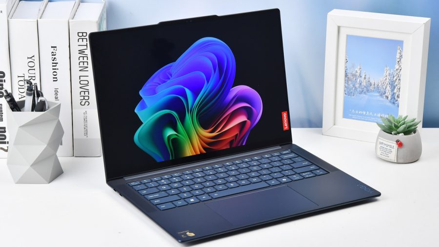 Laptop cho sale di chuyển nhiều 