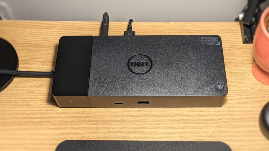 Tính Năng Nổi Bật Của Dell WD22TB4