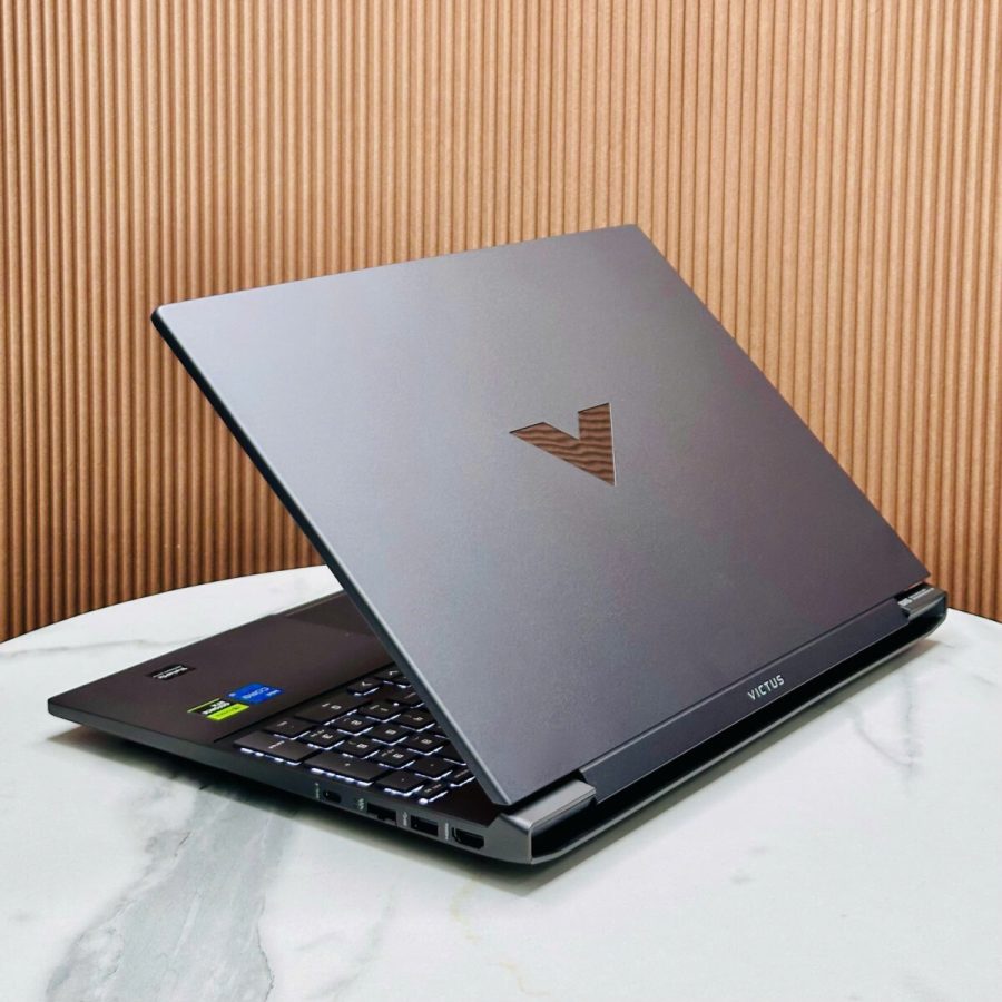 HP Victus 15 Fa2013dx Chơi Game Gì?