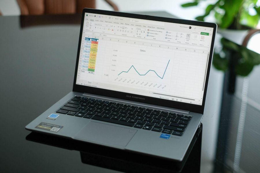 Mua Laptop Doanh Nghiệp TPHCM ở đâu ?