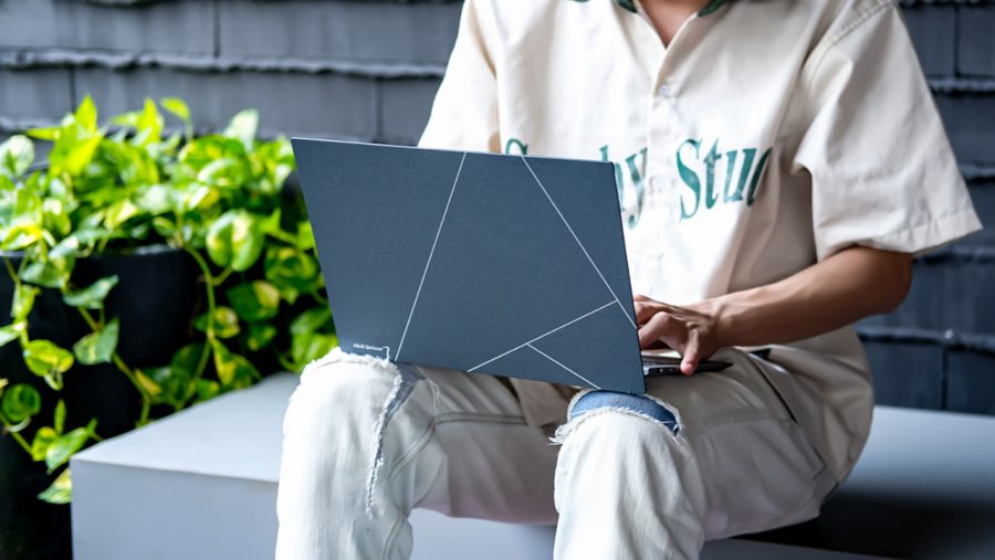 ASUS Zenbook S13