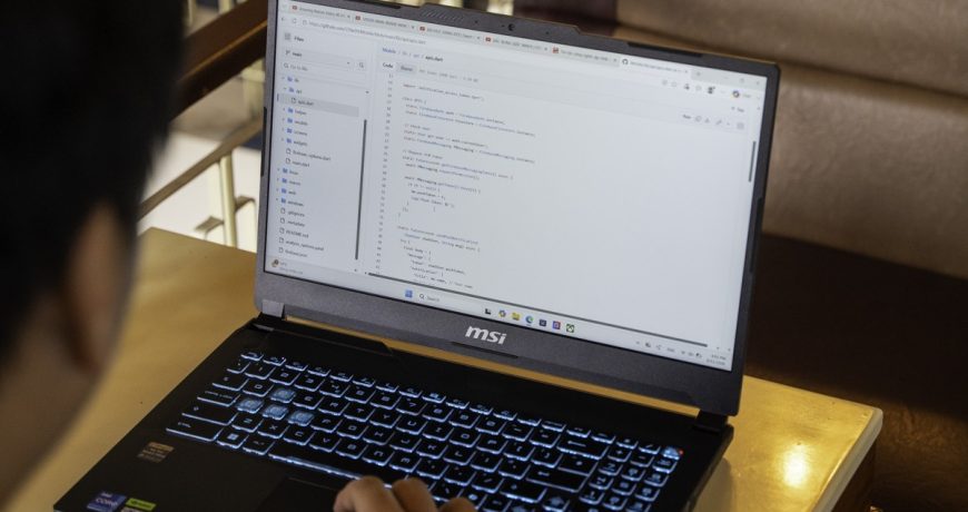 Laptop Cho Lập Trình Viên