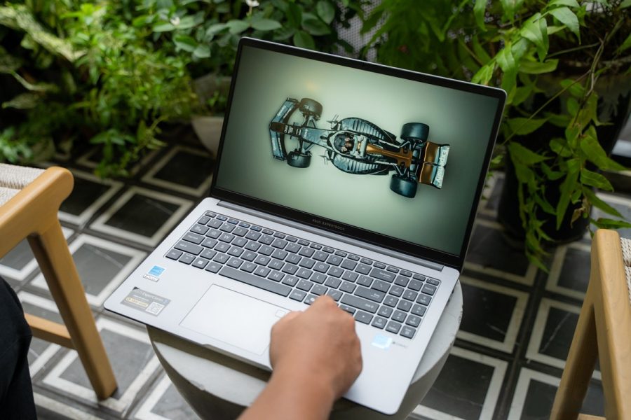Tiêu Chí Chọn Laptop Mỏng Nhẹ
